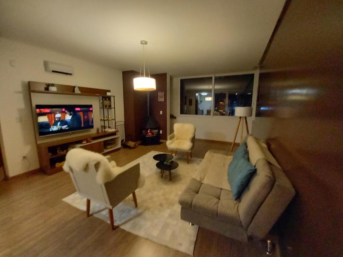 Gramado - Apartamento Aconchegante Com Lareira E Churrasqueira מראה חיצוני תמונה